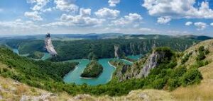 Uvačko jezero
