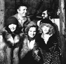 Čardak ni na nebu, ni na zemlji