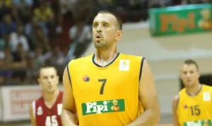 Nikola Vujčić